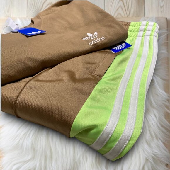 NWT 2 PC M TSHIRT AND TRACK PANTS MATCHING OUTFIT BUNDLE ADIDAS ORIGINALS - Picture 6 of 7